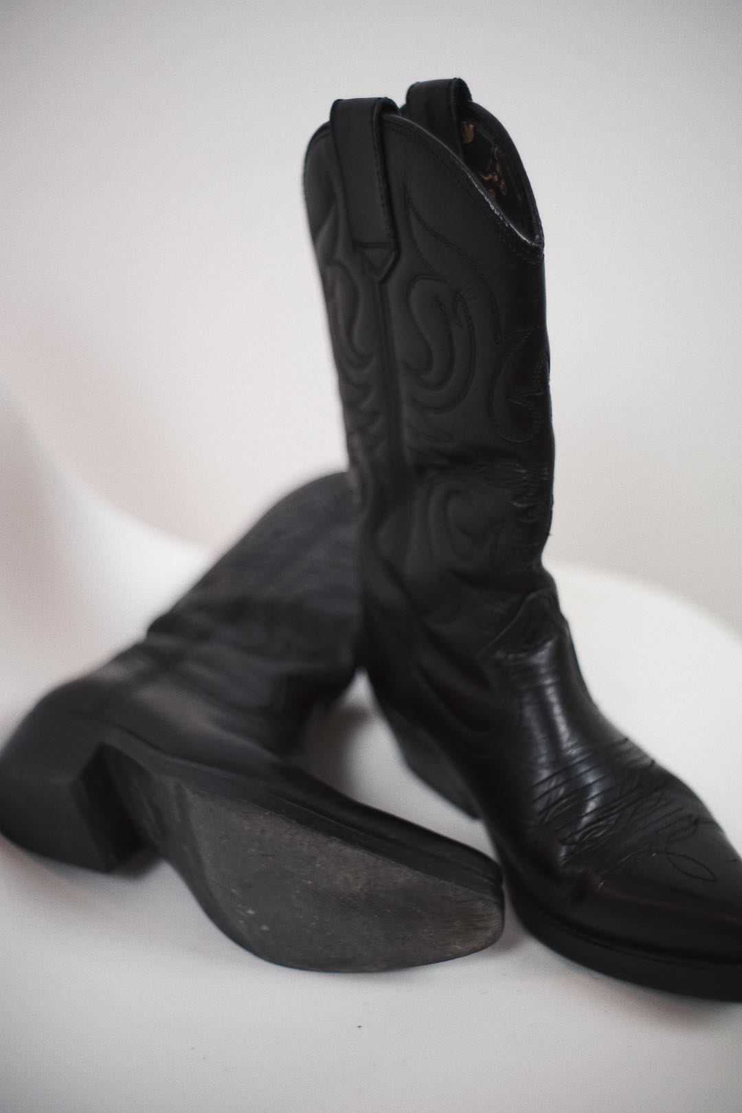 Vintage black texan boots